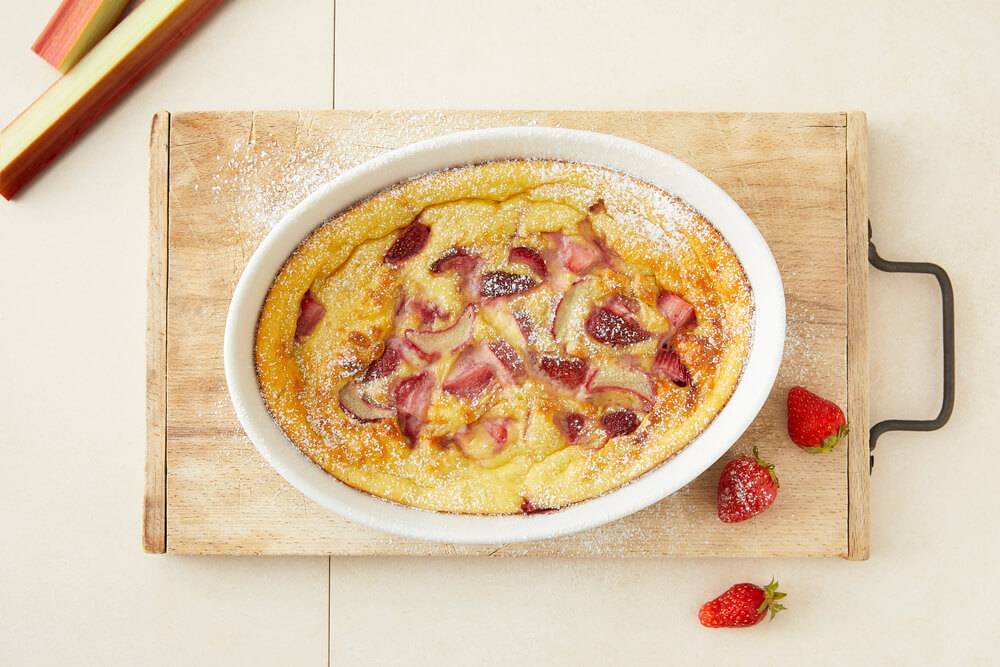 Image Clafoutis fraises rhubarbe